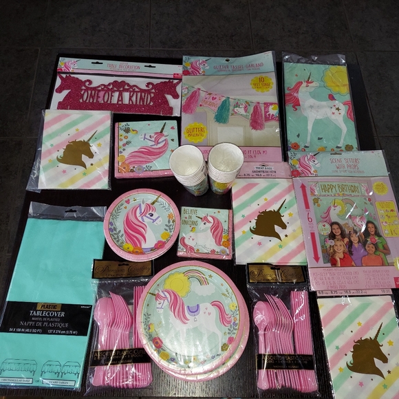 Deluxe Unicorn Party Package - Picture 10 of 11
